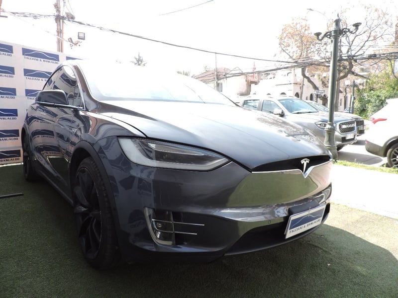 Tesla X 2016 - Imagen 3 de 10