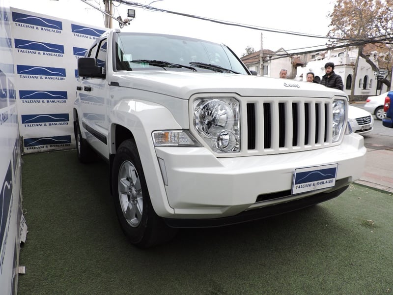 Jeep LIBERTY 2010 - Imagen 3 de 10