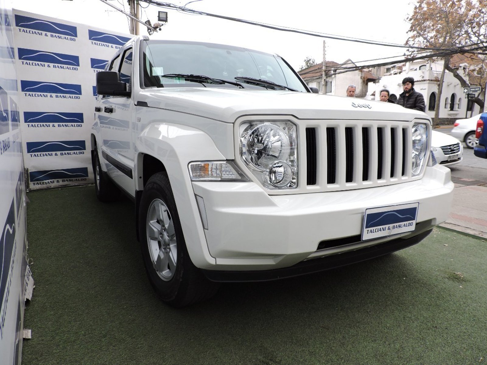 Jeep LIBERTY 2010 - Foto 3 de 10