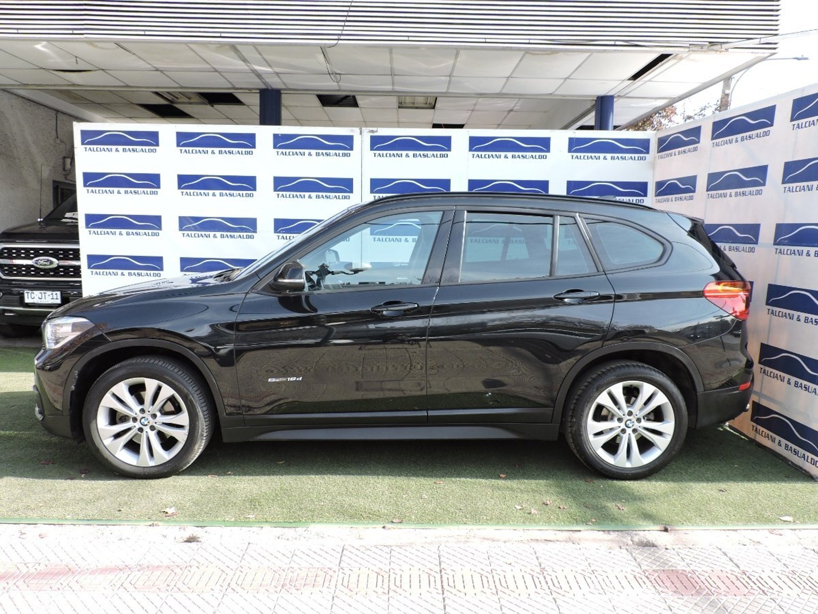 BMW X1 2018 - Foto 5 de 10