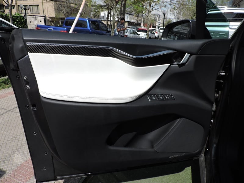 Tesla X 2016 - Imagen 7 de 10