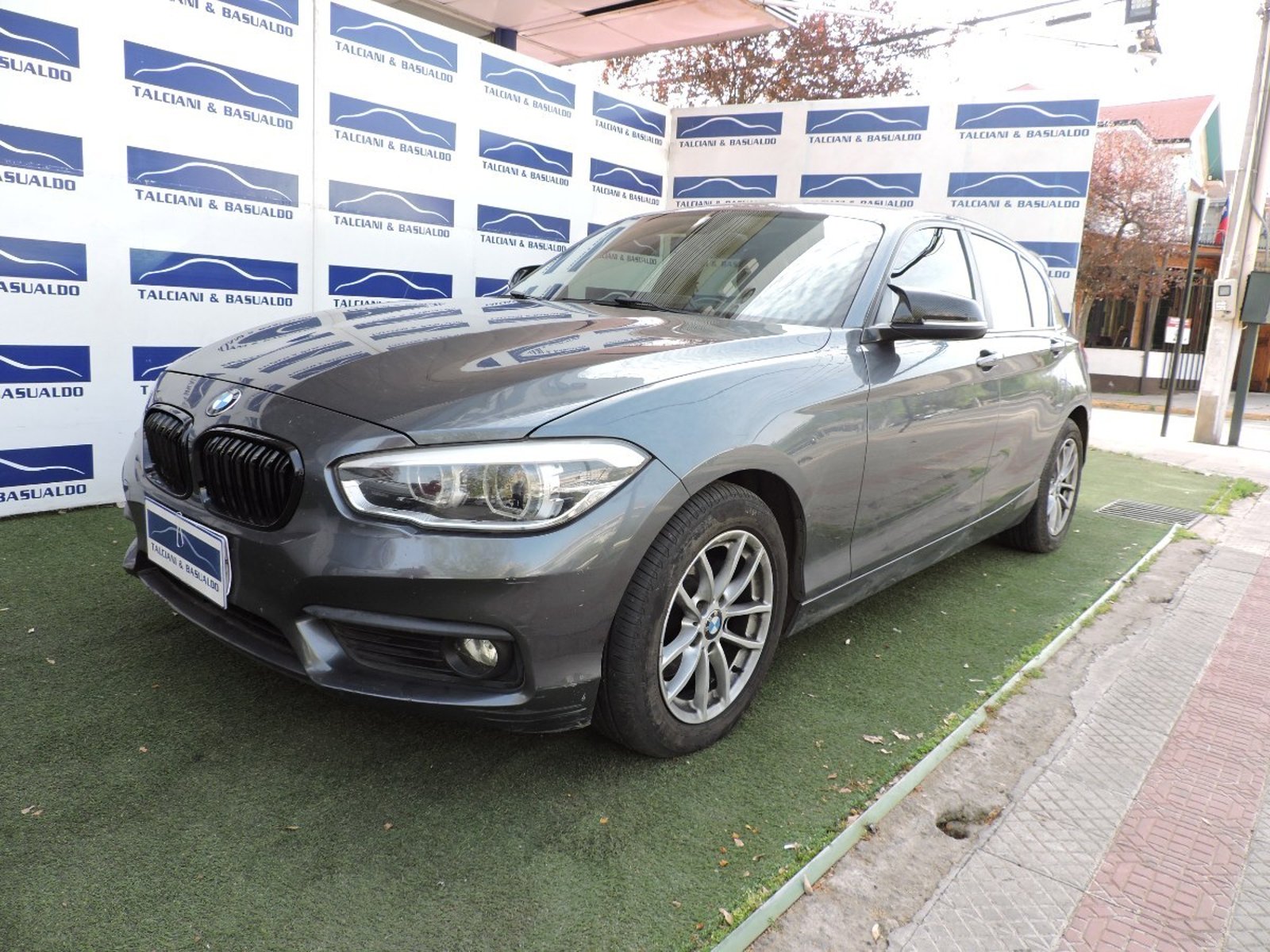 BMW 120i 2016