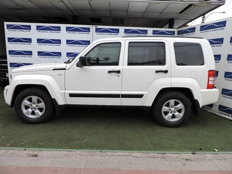Jeep LIBERTY 2010 - Imagen 4 de 10