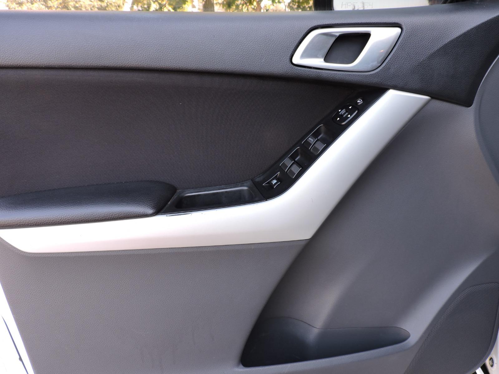MAZDA BT-50 2016 - Imagen 9 de 10
