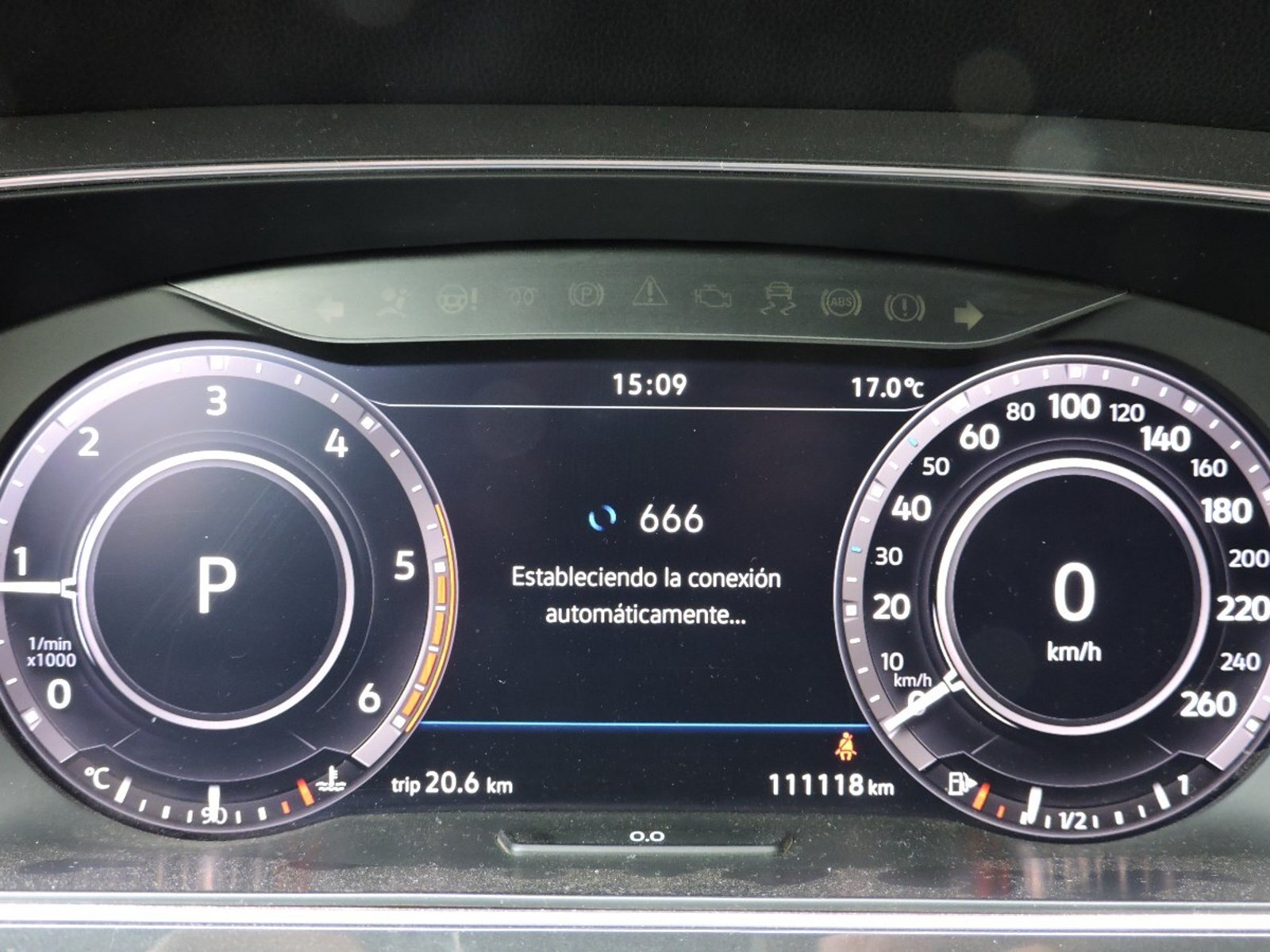 VOLKSWAGEN TIGUAN 2020 - Imagen 3 de 8