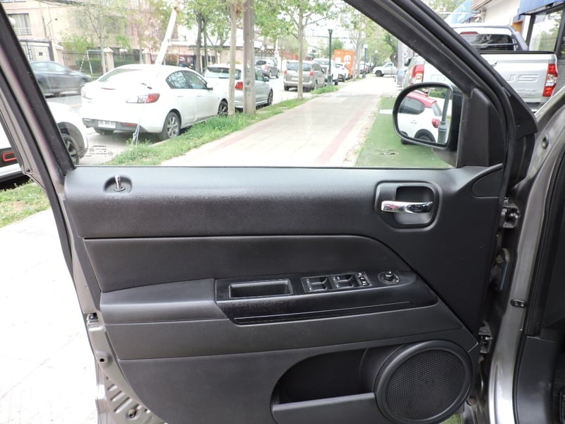 Jeep COMPASS 2014 - Imagen 8 de 10