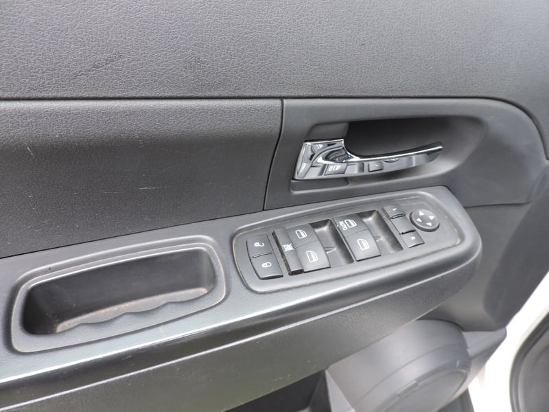Jeep LIBERTY 2010 - Imagen 6 de 10