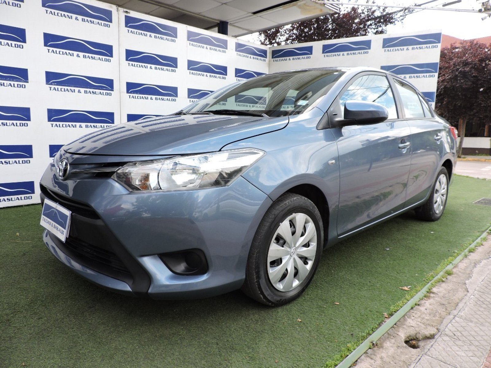 Toyota Yaris 2015