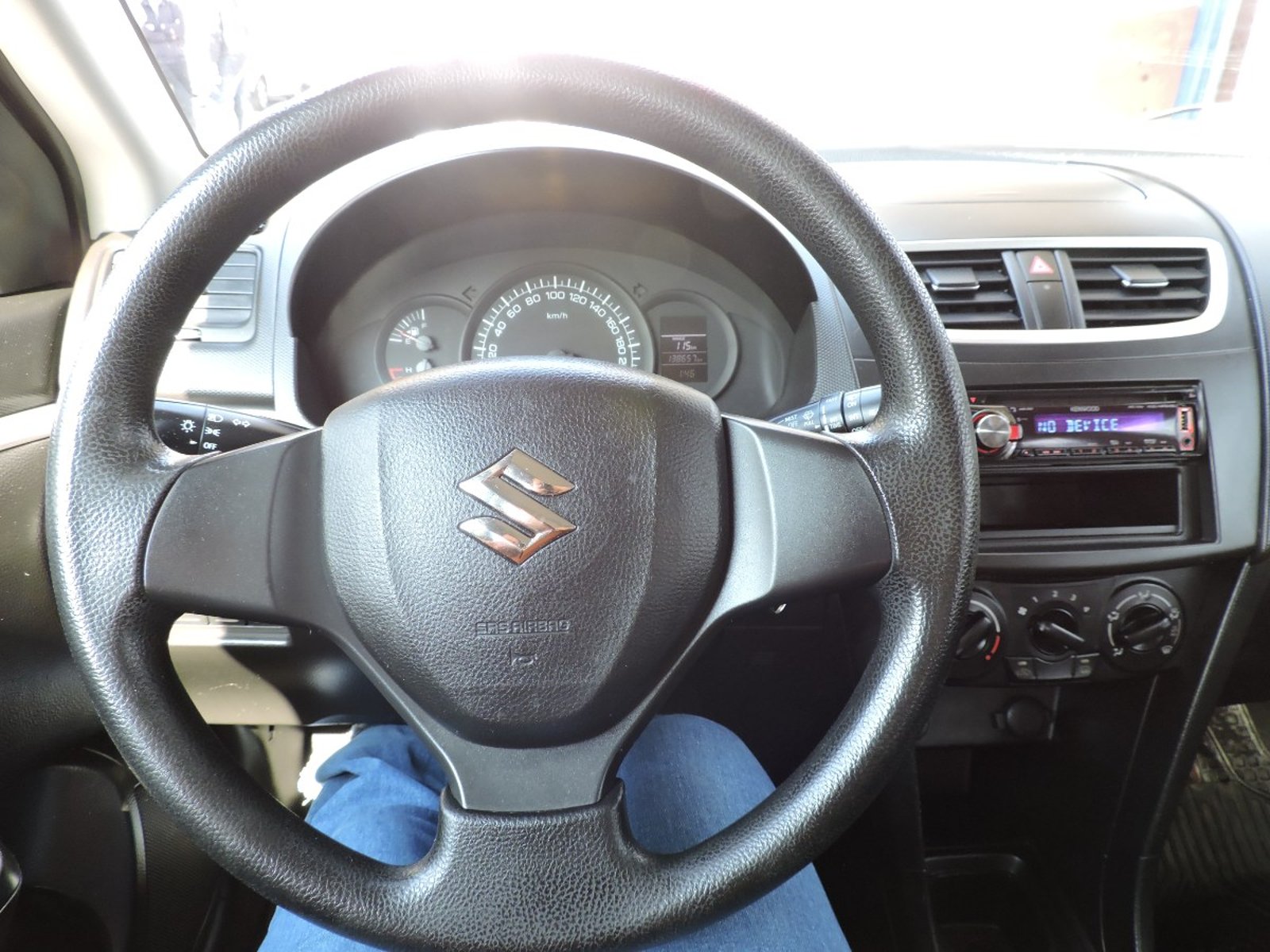SUZUKI SWIFT 2013 - Imagen 6 de 10