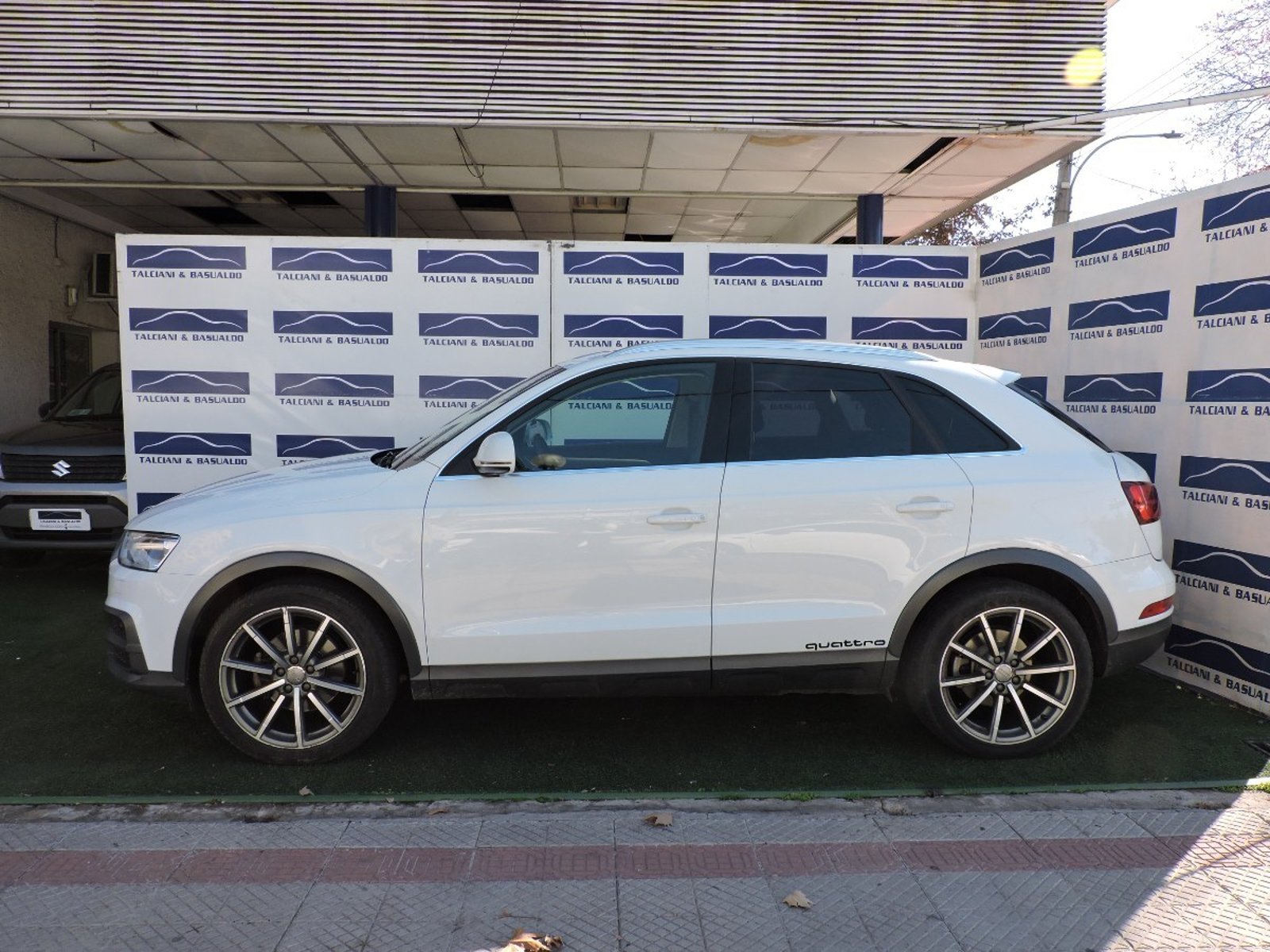Audi Q3 2018 - Foto 4 de 10