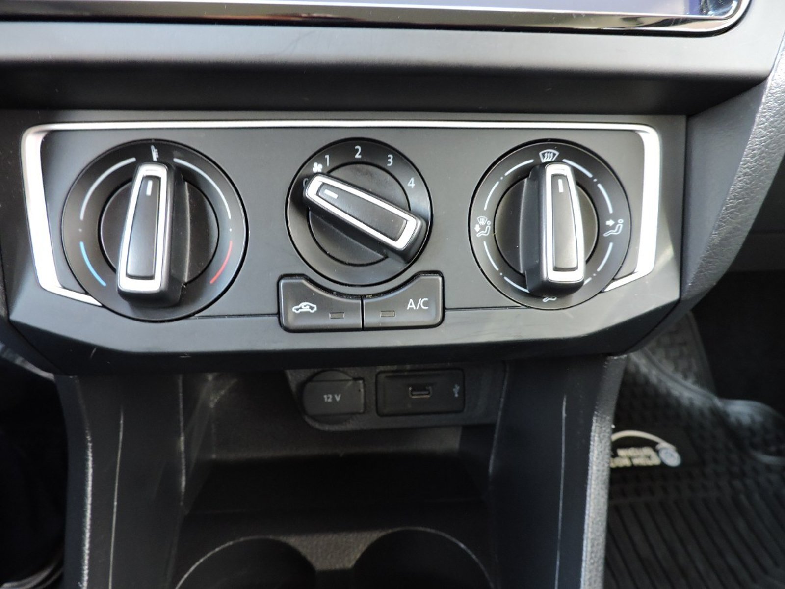 Volkswagen SAVEIRO 2025 - Imagen 8 de 9