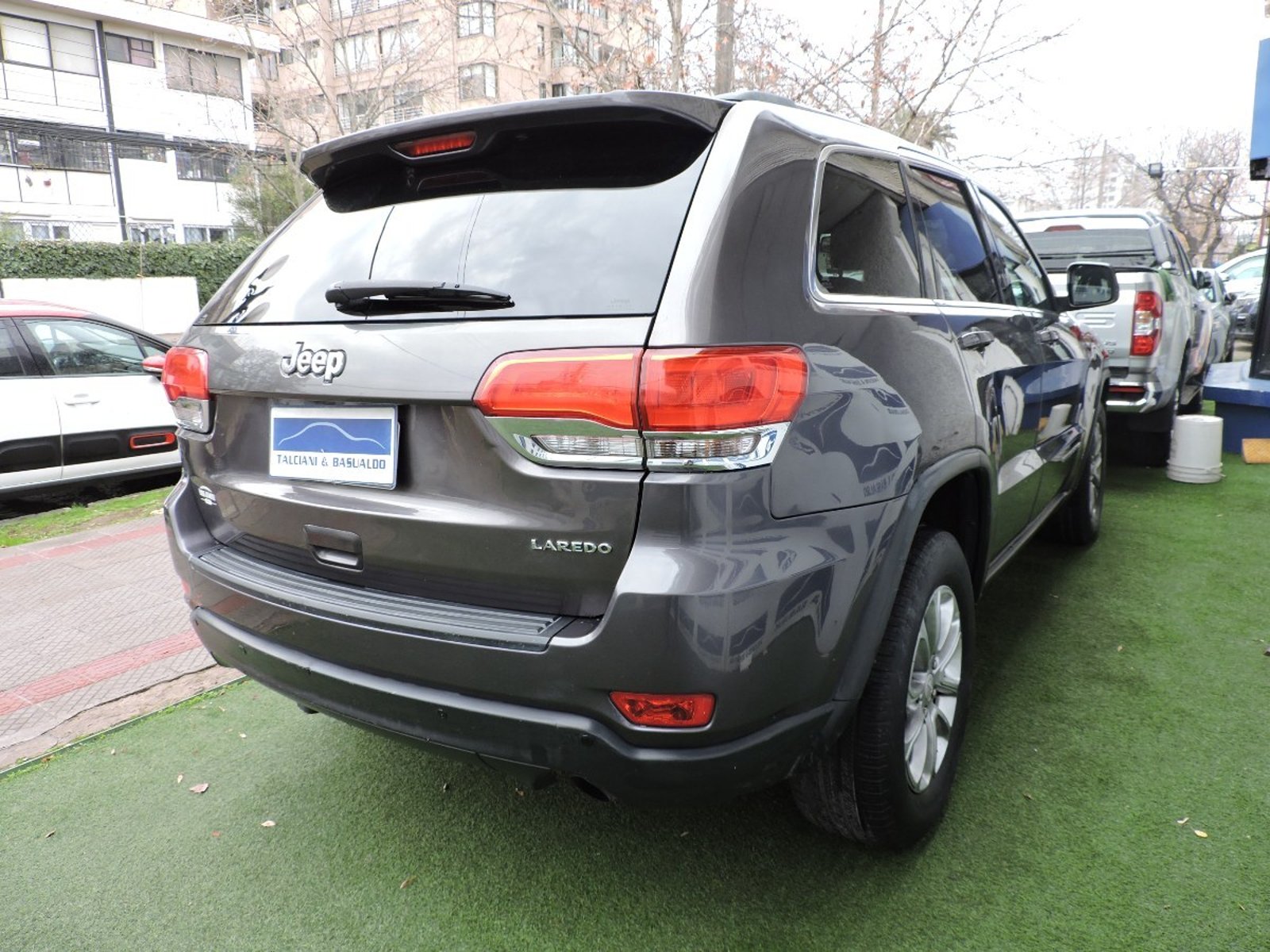 Jeep GRAND 2016 - Foto 5 de 10
