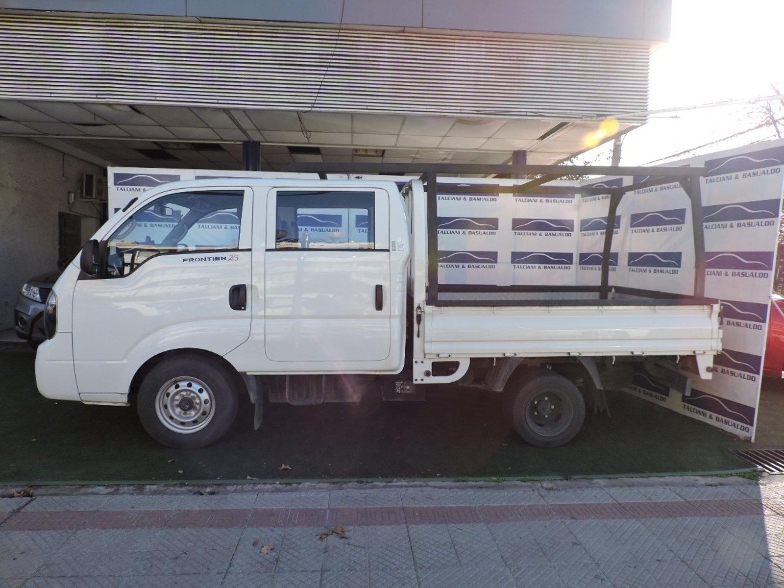 Kia FRONTIER 2025 - Foto 4 de 10