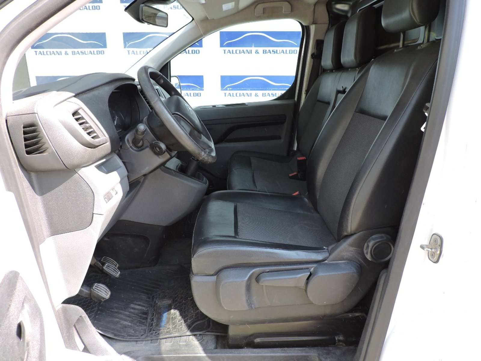 CITROËN JUMPY 2019 - Imagen 6 de 10