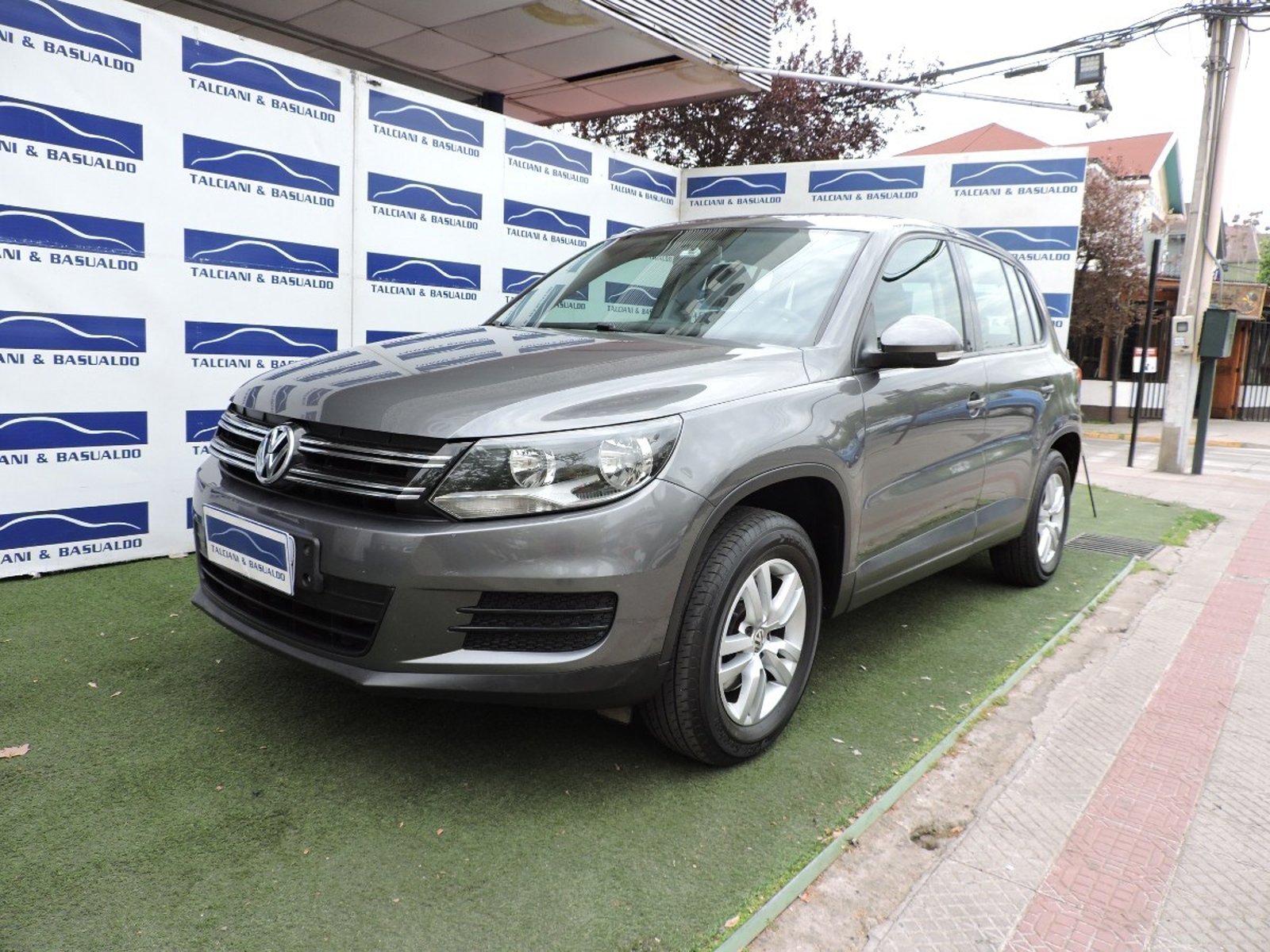 Volkswagen TIGUAN 2015 - Foto 2 de 10