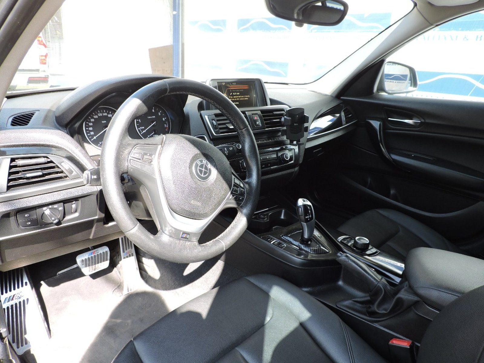 BMW 120I 2016 - Imagen 7 de 10