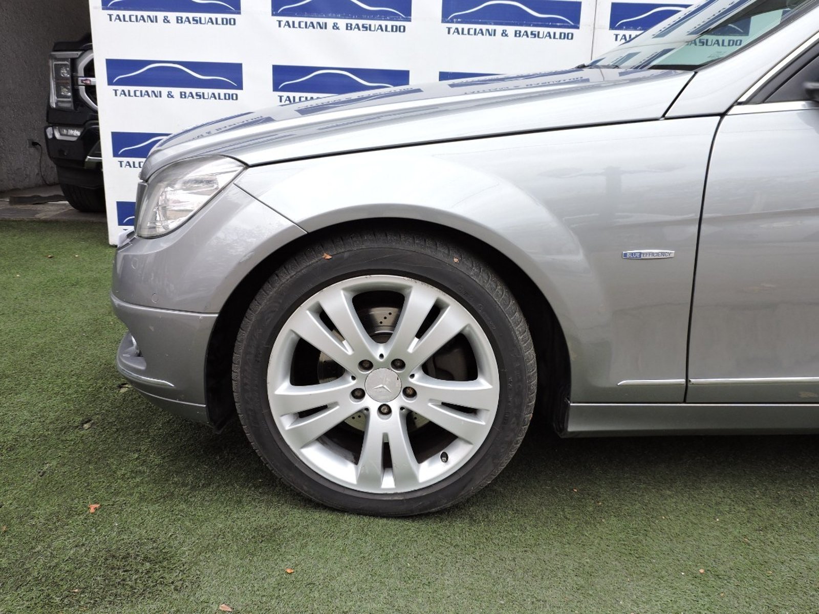 Mercedes-Benz C250 2011 - Foto 4 de 10