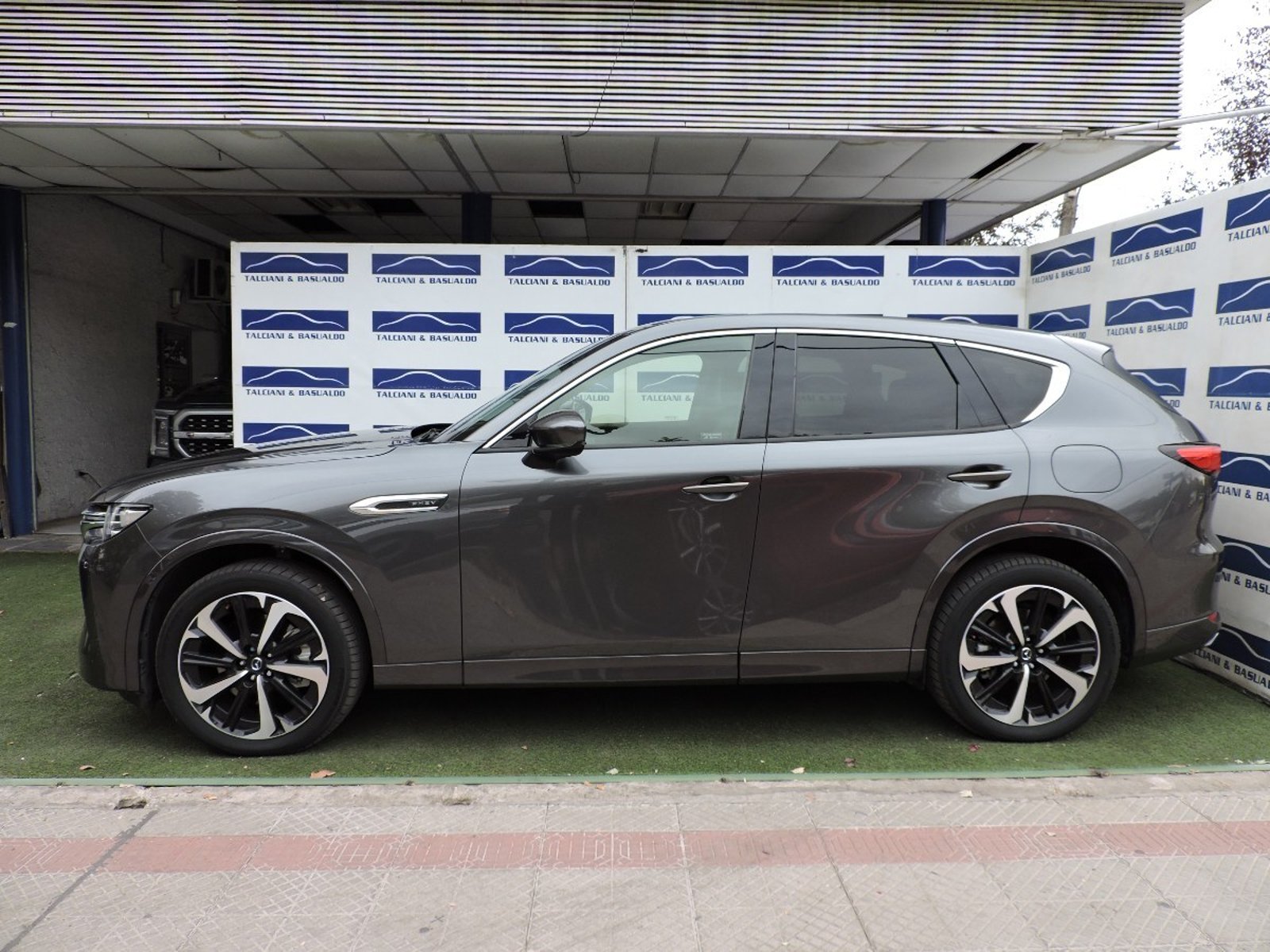MAZDA CX-60 2025 - Imagen 3 de 10