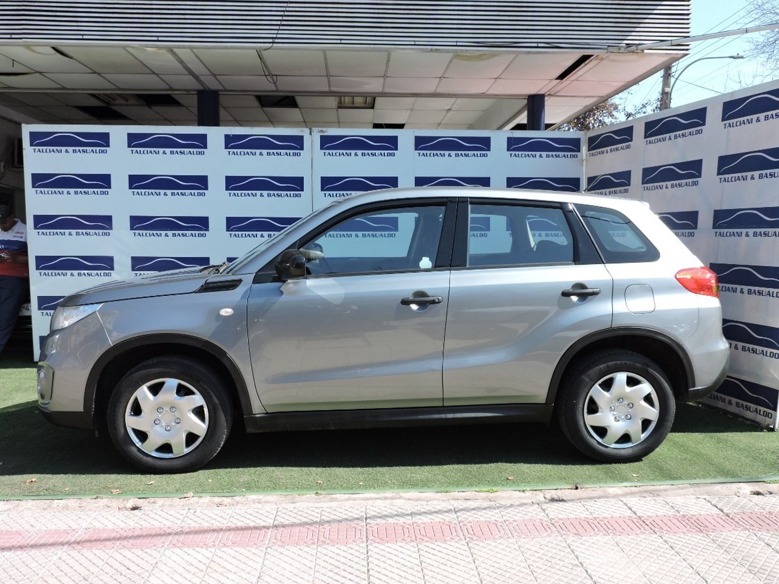 Suzuki VITARA 2016 - Foto 3 de 10