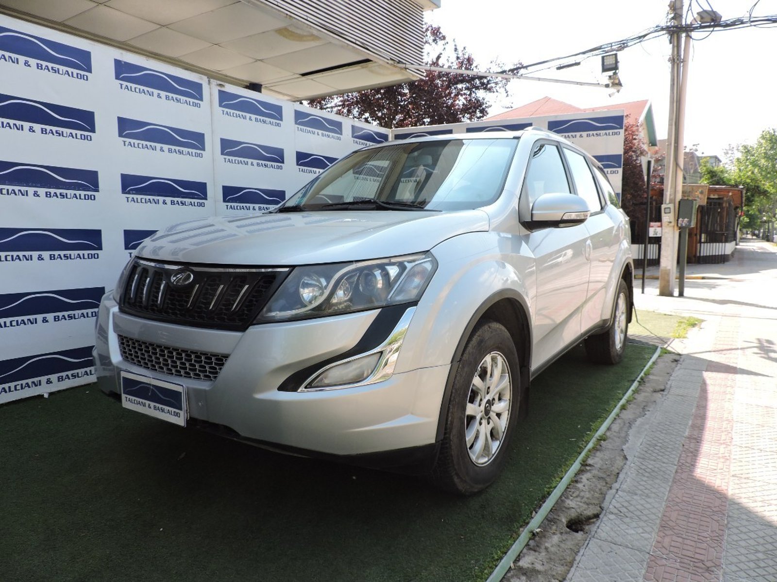 Mahindra Xuv500 2017