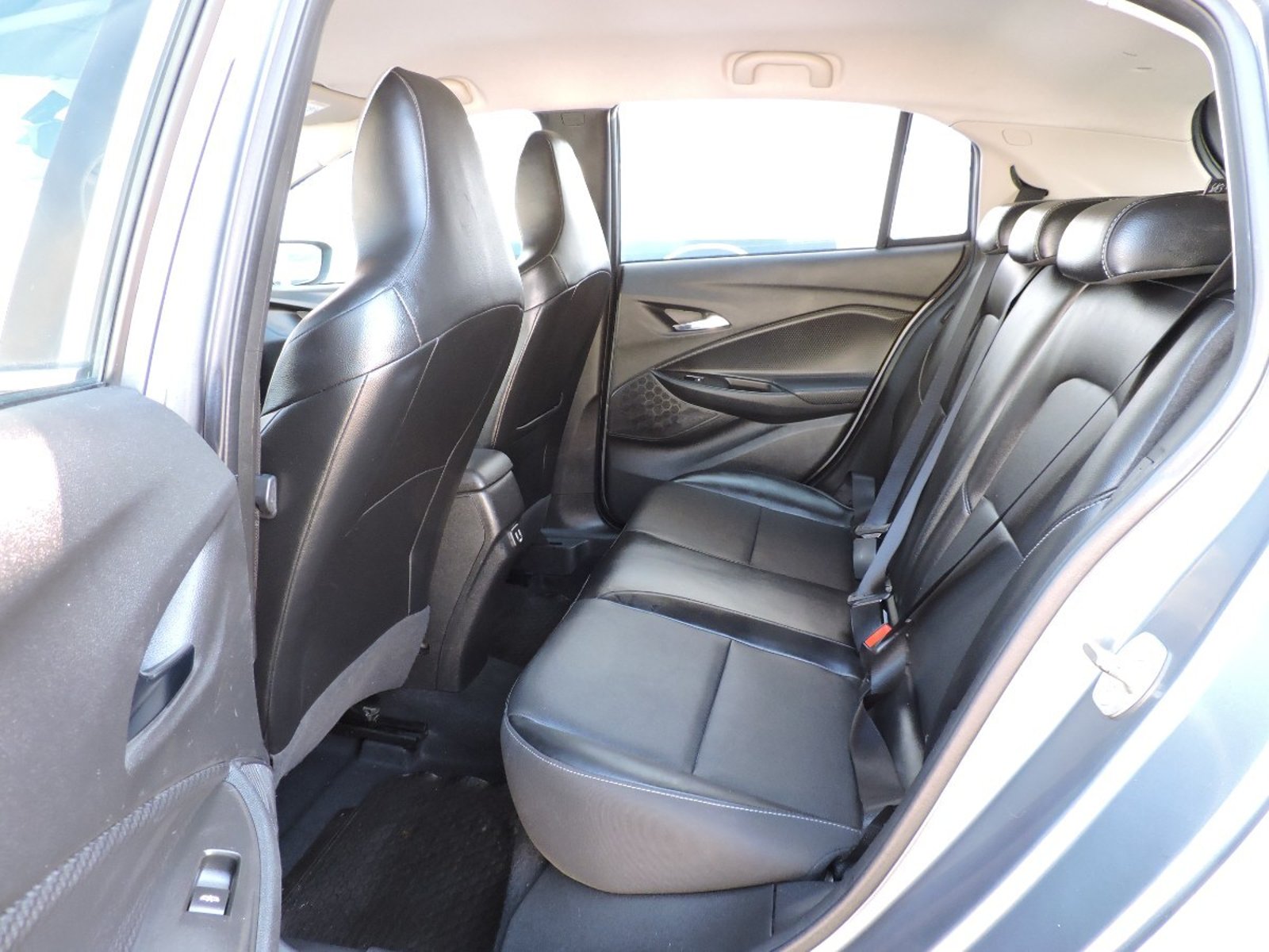 Chevrolet ONIX 2022 - Imagen 6 de 10
