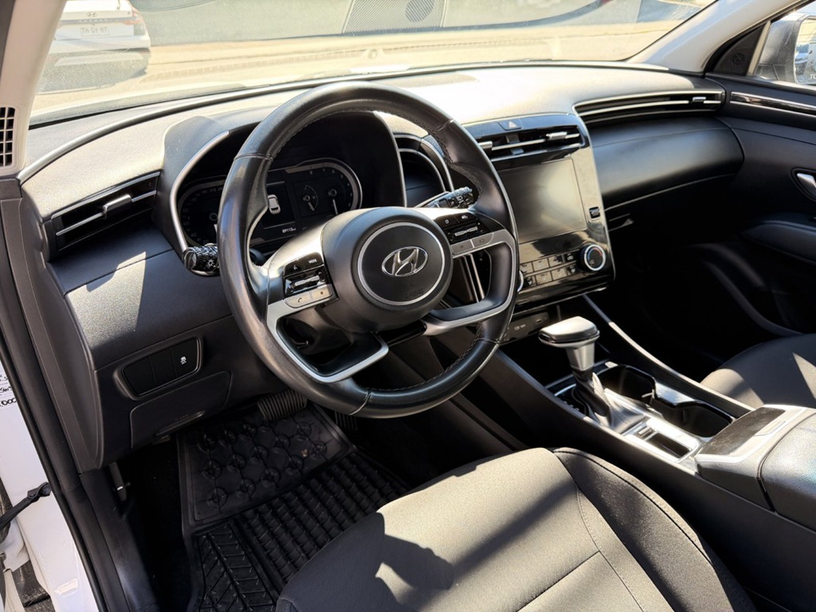 Hyundai TUCSON NX4 2.0 4X2 2024 - Imagen 11 de 20