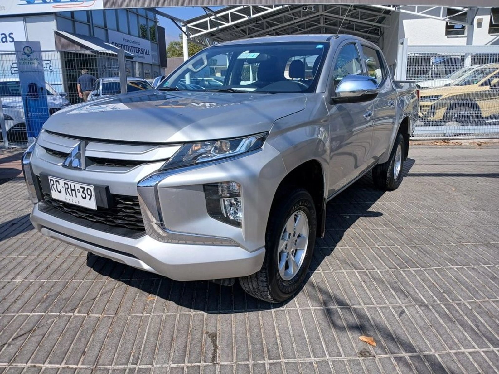 Mitsubishi L200 L200 KATANA CRT 4X4 2.4 2021 - Foto 2 de 19
