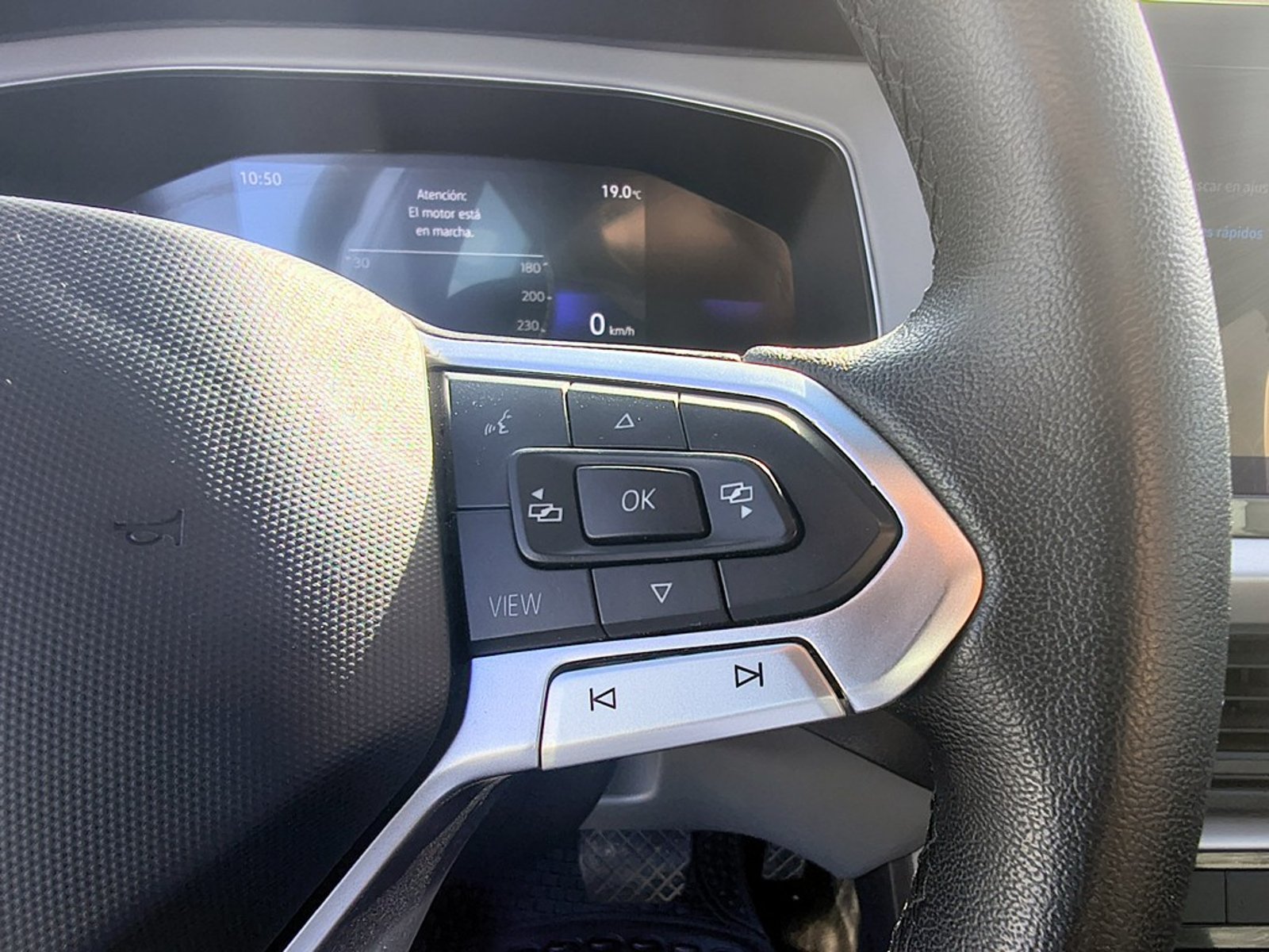 VOLKSWAGEN T-CROSS T-CROSS 1.0 Gasolina 4x2 T/A 2025 - Imagen 15 de 20