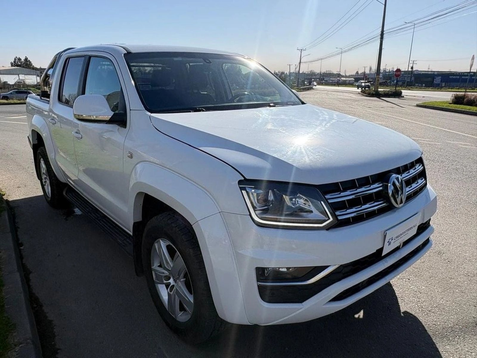 Volkswagen AMAROK HIGHLINE 4X4 2.0 AUT. 2023 - Foto 3 de 13