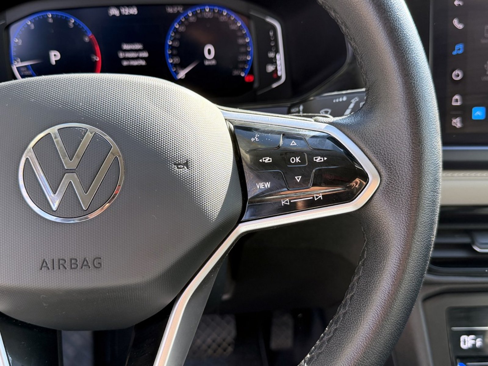 VOLKSWAGEN TAOS 1.4 TSI HIGHLINE 2025 - Imagen 18 de 20