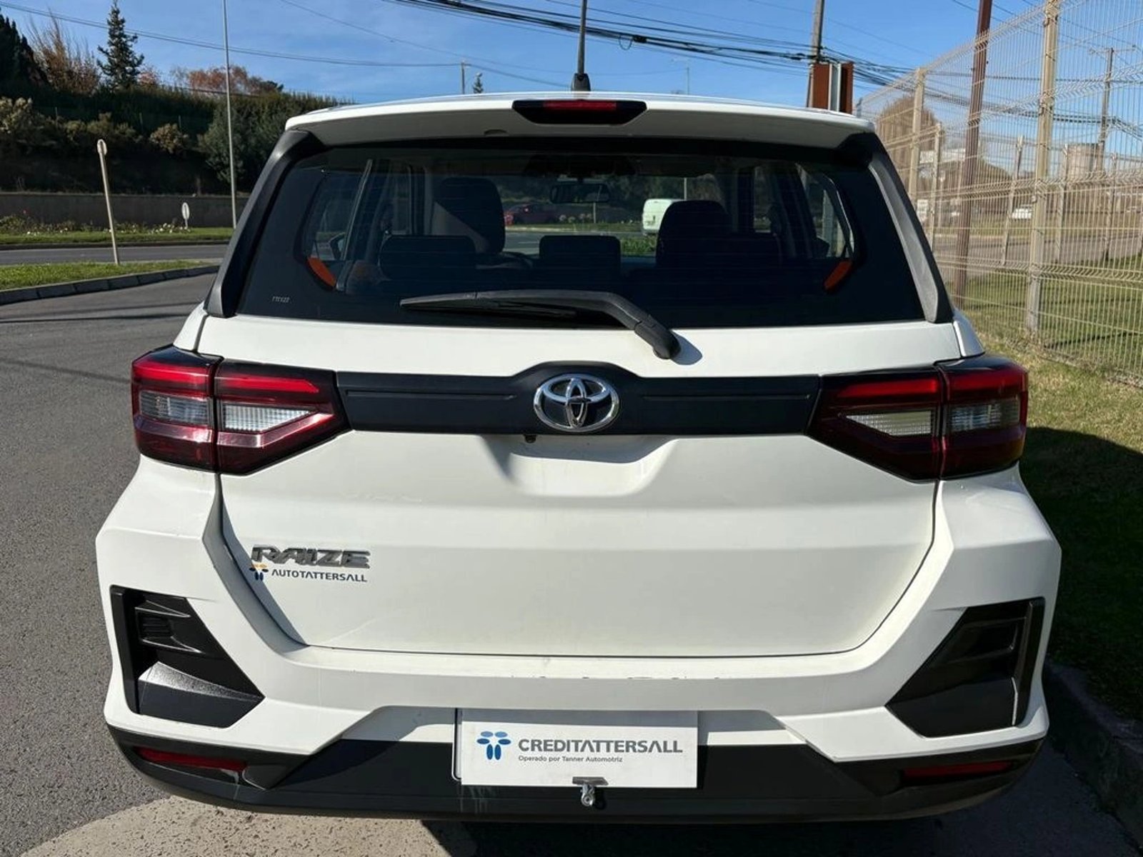 TOYOTA RAIZE 1.2 MT 2025 - Imagen 6 de 12