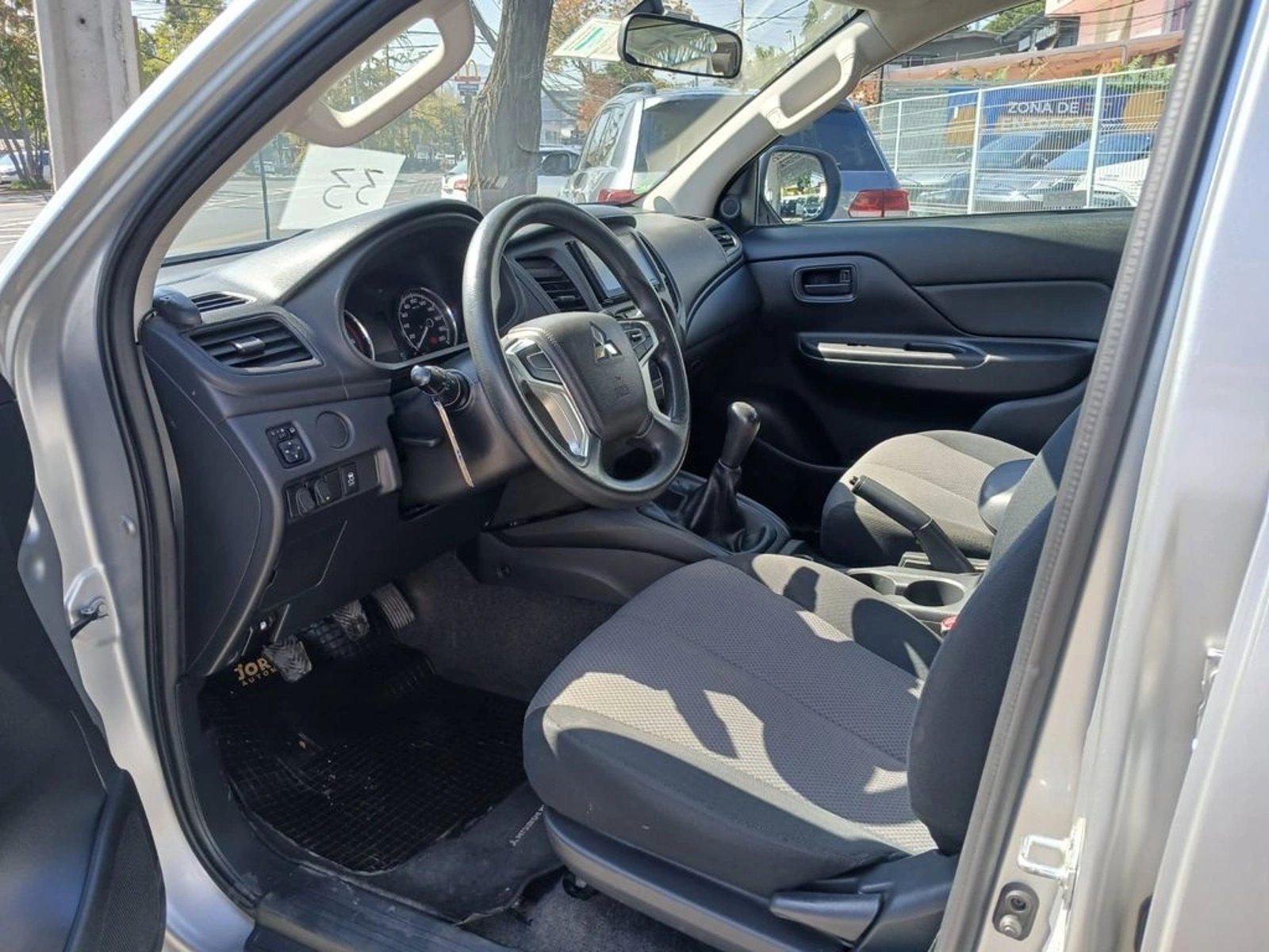 MITSUBISHI L200 L200 KATANA CRT 4X4 2.4 2021 - Imagen 11 de 19