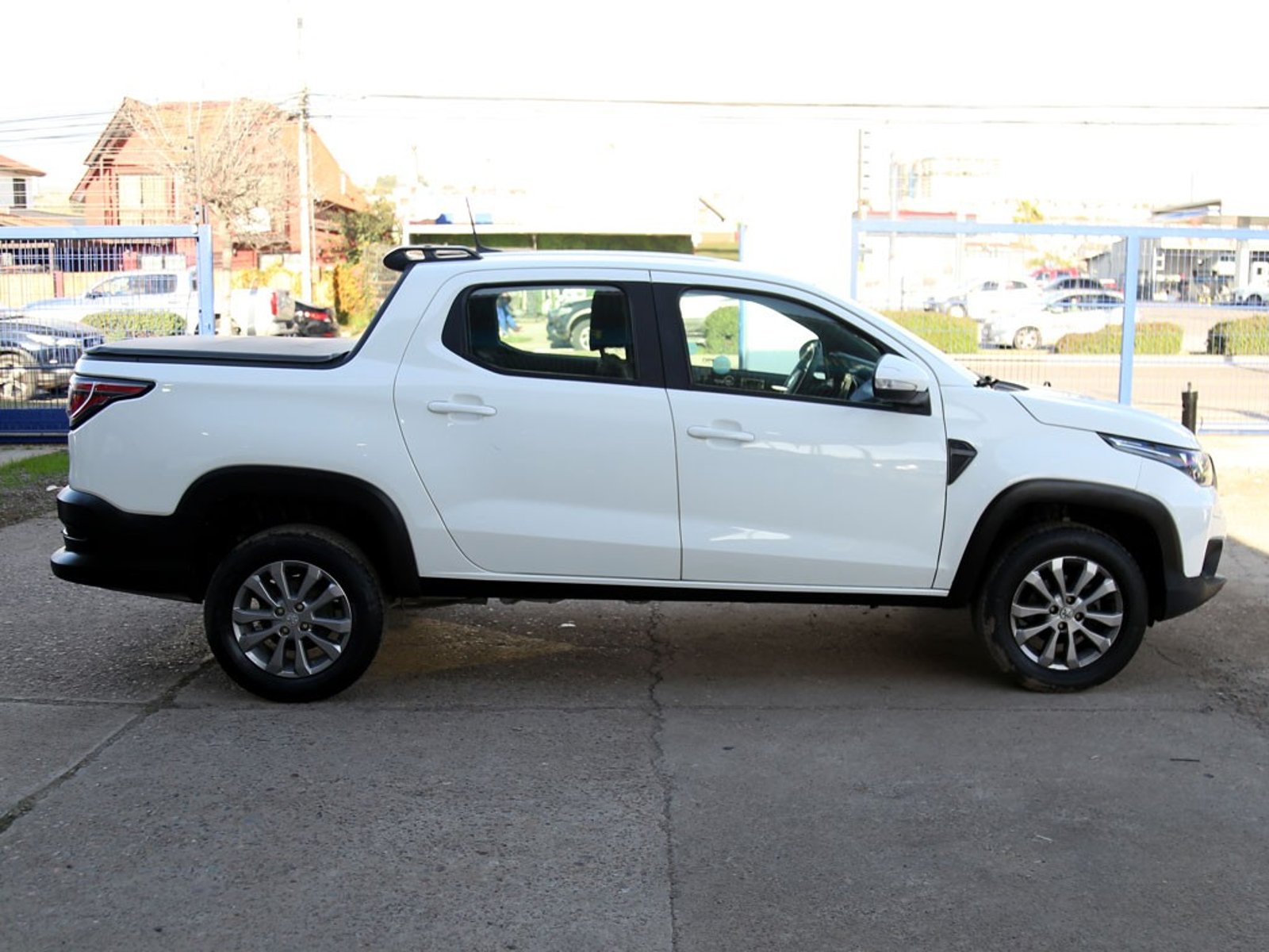 RAM 700 BIGHORNE DCAB 1.3 2024 - Imagen 4 de 20