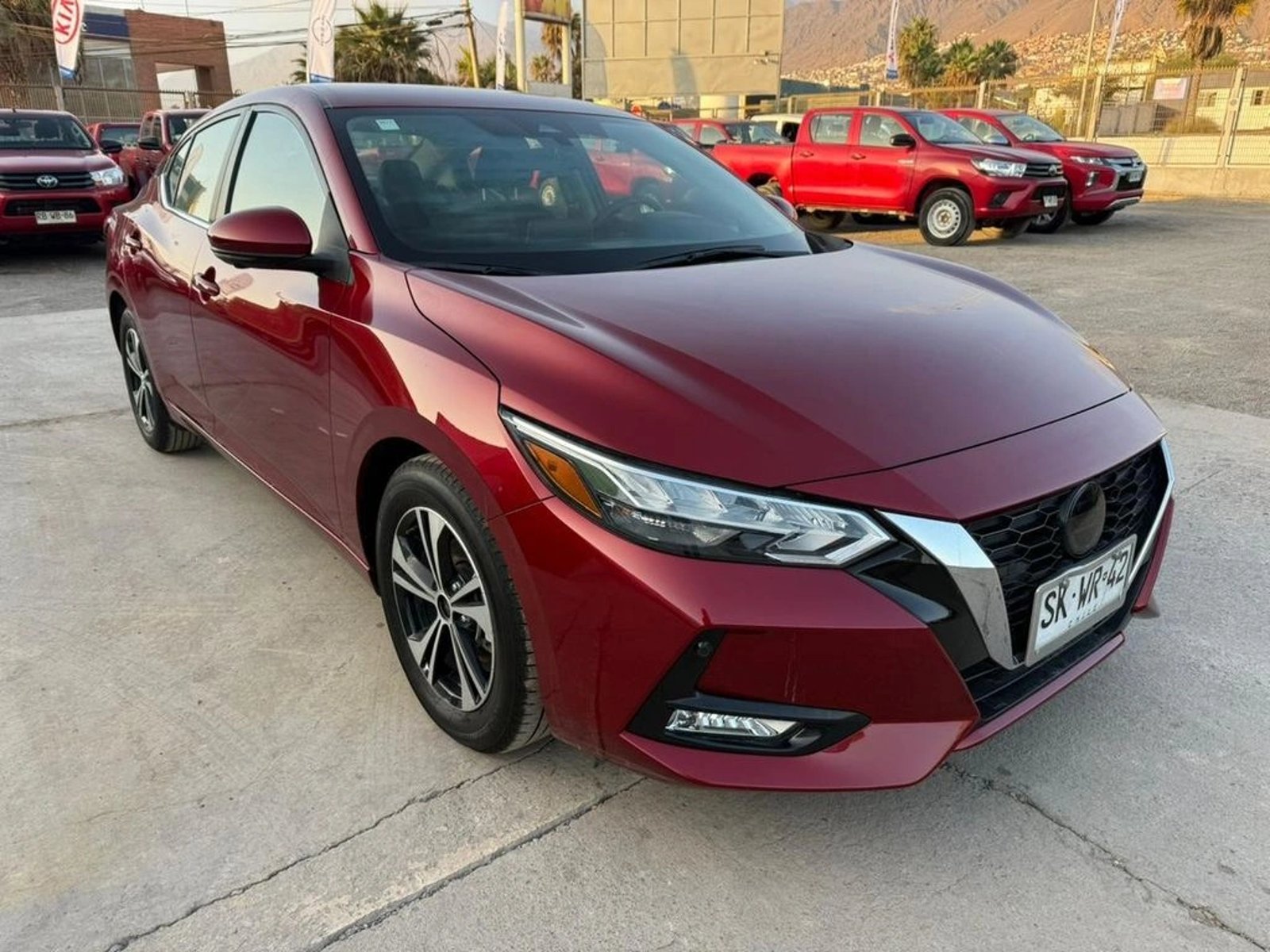 NISSAN SENTRA 2.0 SENSE 4X2 MT 4P 2023 - Imagen 3 de 14