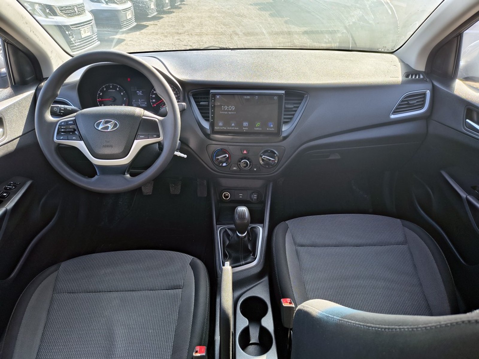 HYUNDAI ACCENT 1.4 HCI VALUE 2022 - Imagen 16 de 20