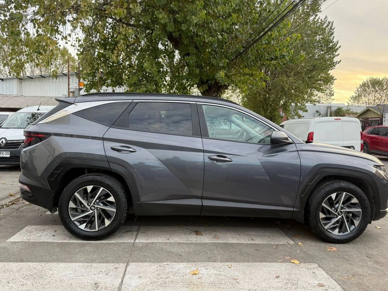 HYUNDAI TUCSON 2.0 4X4  AUT 2025 - Foto 4 de 14