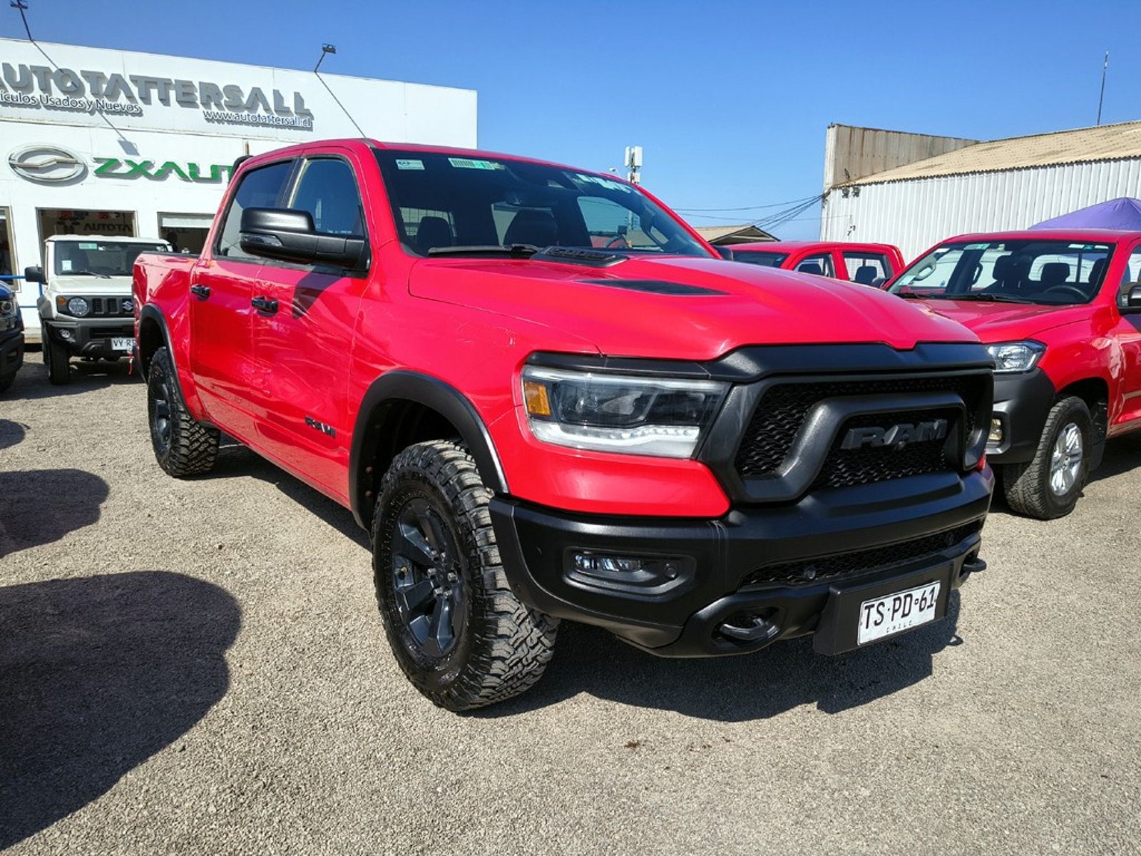 RAM 1500 5.7 Gasolina 4x4 T/A 2024 - Foto 3 de 20