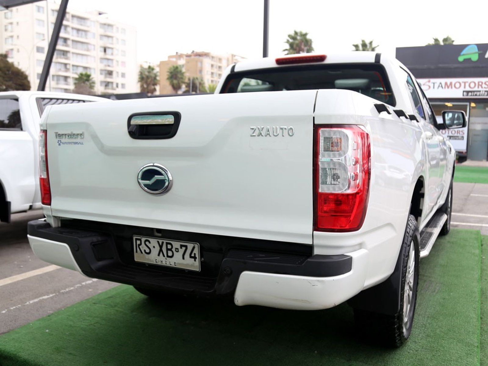 ZX Auto TERRALORD 2.5 LUX PLUS AT 4X4 DIESEL 2022 - Imagen 6 de 19