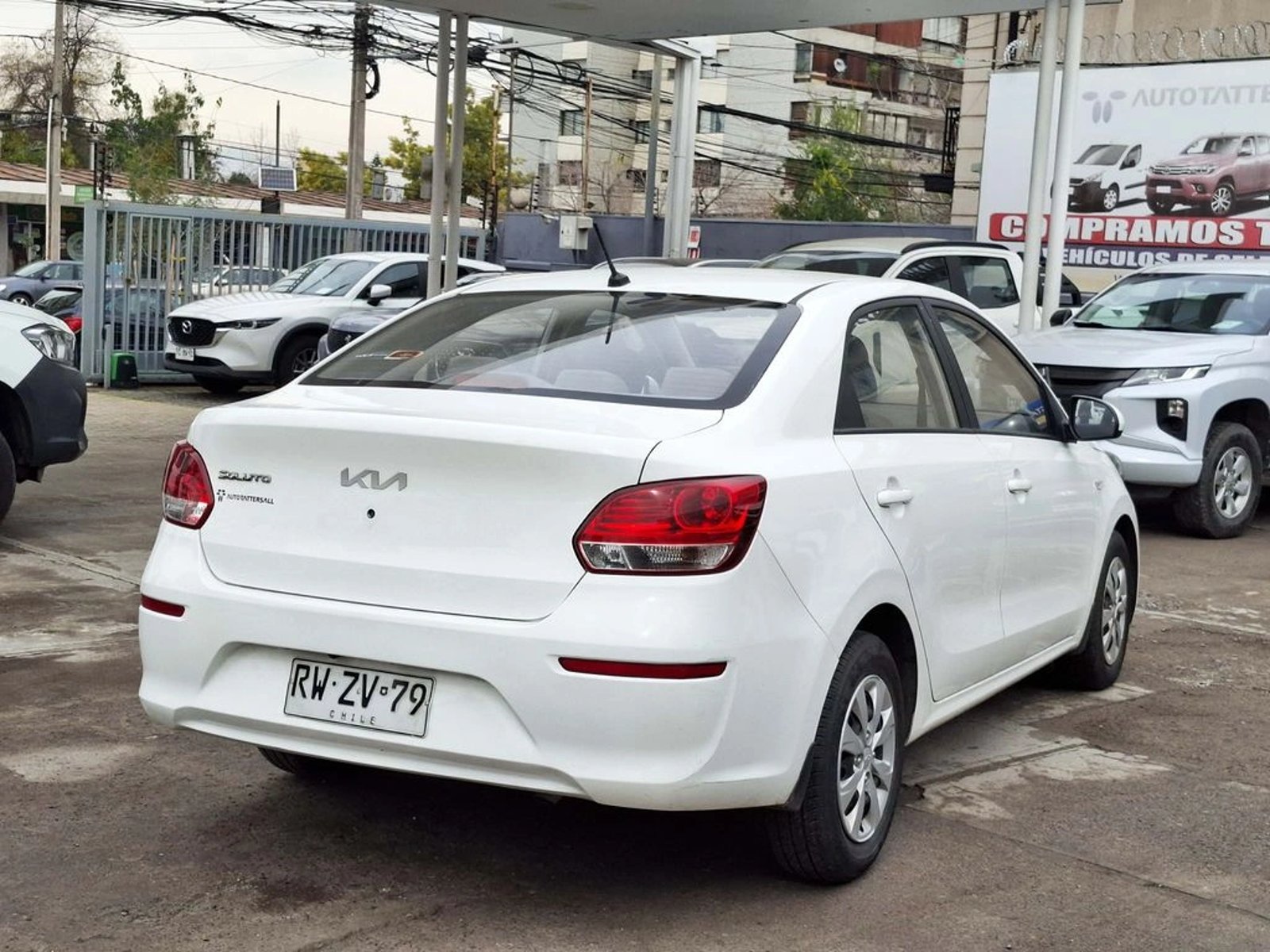 Kia SOLUTO 1.4 2022 - Imagen 7 de 20