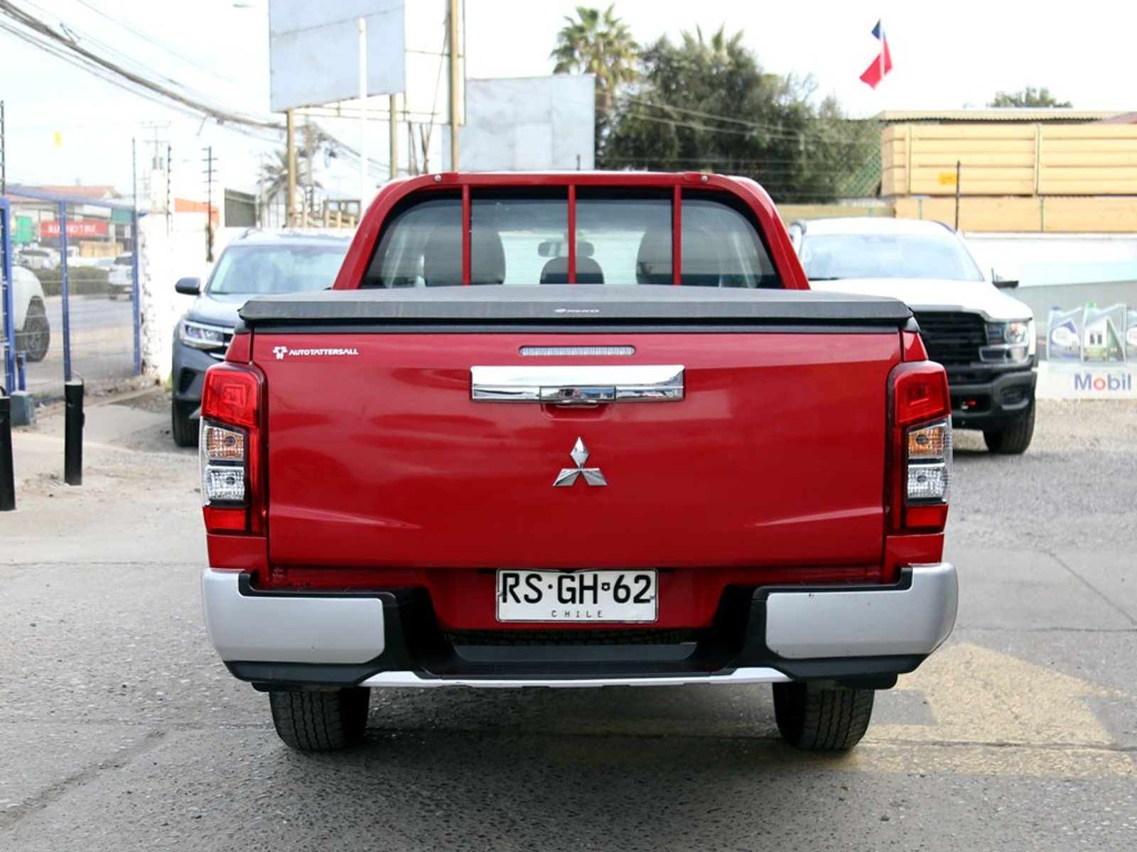 Mitsubishi L200 2.4 KATANA CR MT 4X2 DIESEL 2022 - Imagen 6 de 20
