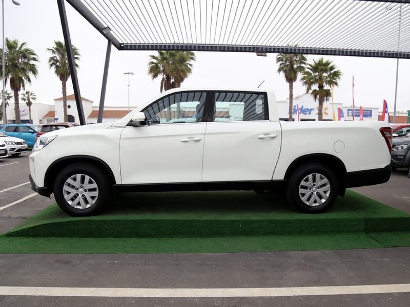 SsangYong MUSSO GRAND MUSSO 2.2 4X2 MT DISEL 2023 - Imagen 9 de 20