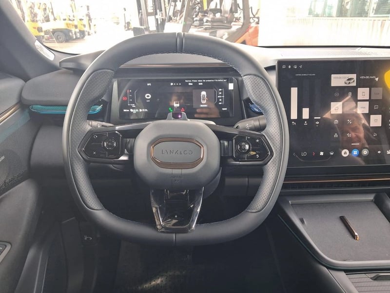 Lynk & Co 08 HALO 08 PHEV 1.5 AUT 4X2 2027 - Imagen 13 de 20