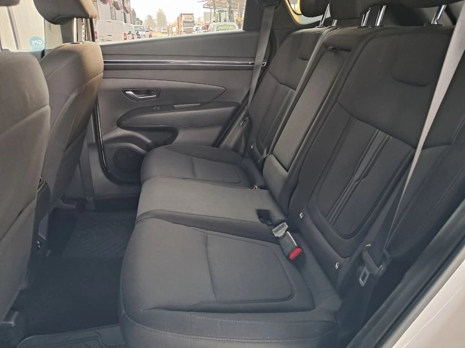 HYUNDAI TUCSON 2.0 NX4 PLUS 4X2 AT 2024 - Imagen 15 de 20