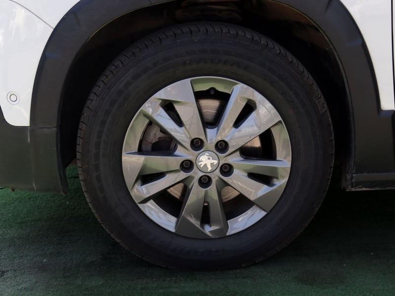 Peugeot RIFTER 1.5 ALLURE DIESEL AUITOMATICA 2024 - Imagen 11 de 20