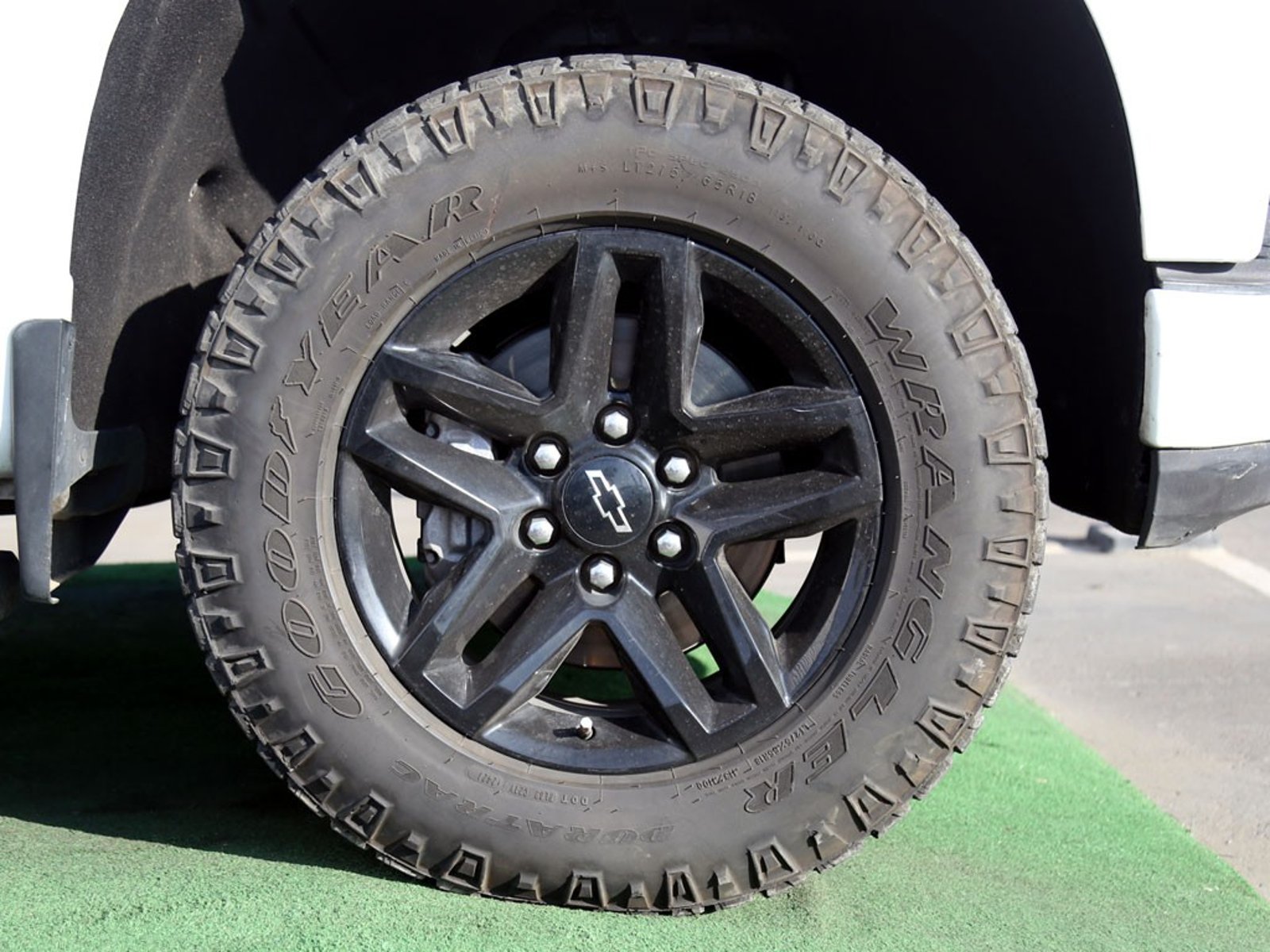 CHEVROLET SILVERADO 5.3 LT AT 4X4 2022 - Imagen 8 de 20