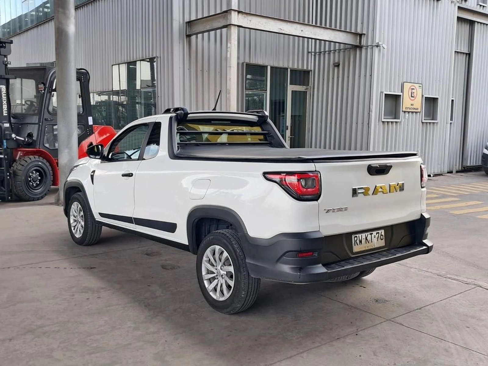 RAM 700 SLT CS GASOLINA 1.4 2022 - Imagen 8 de 18