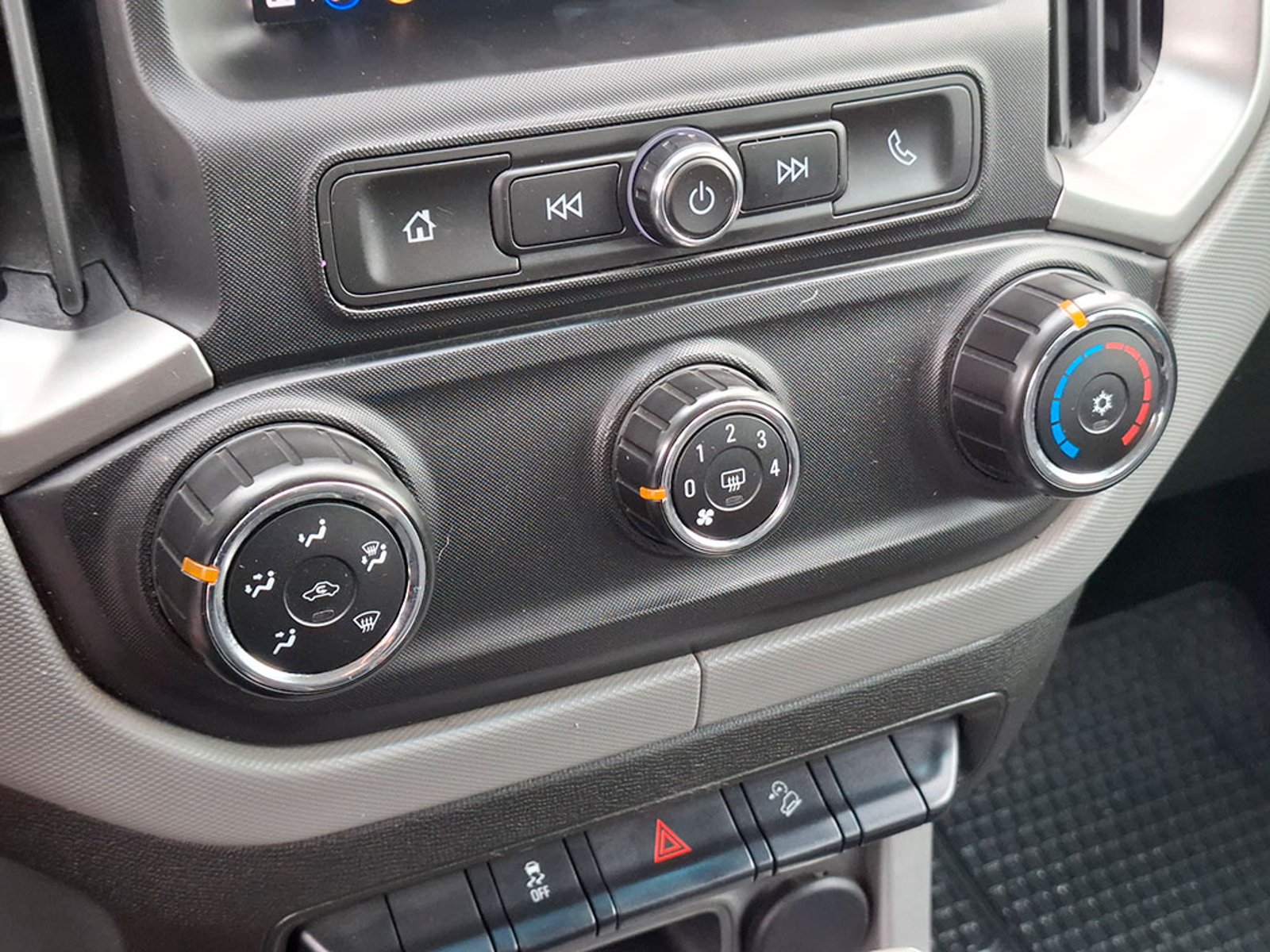 Chevrolet COLORADO 2.8 CTDI 4X4 LT AT 4P 2022 - Imagen 17 de 20