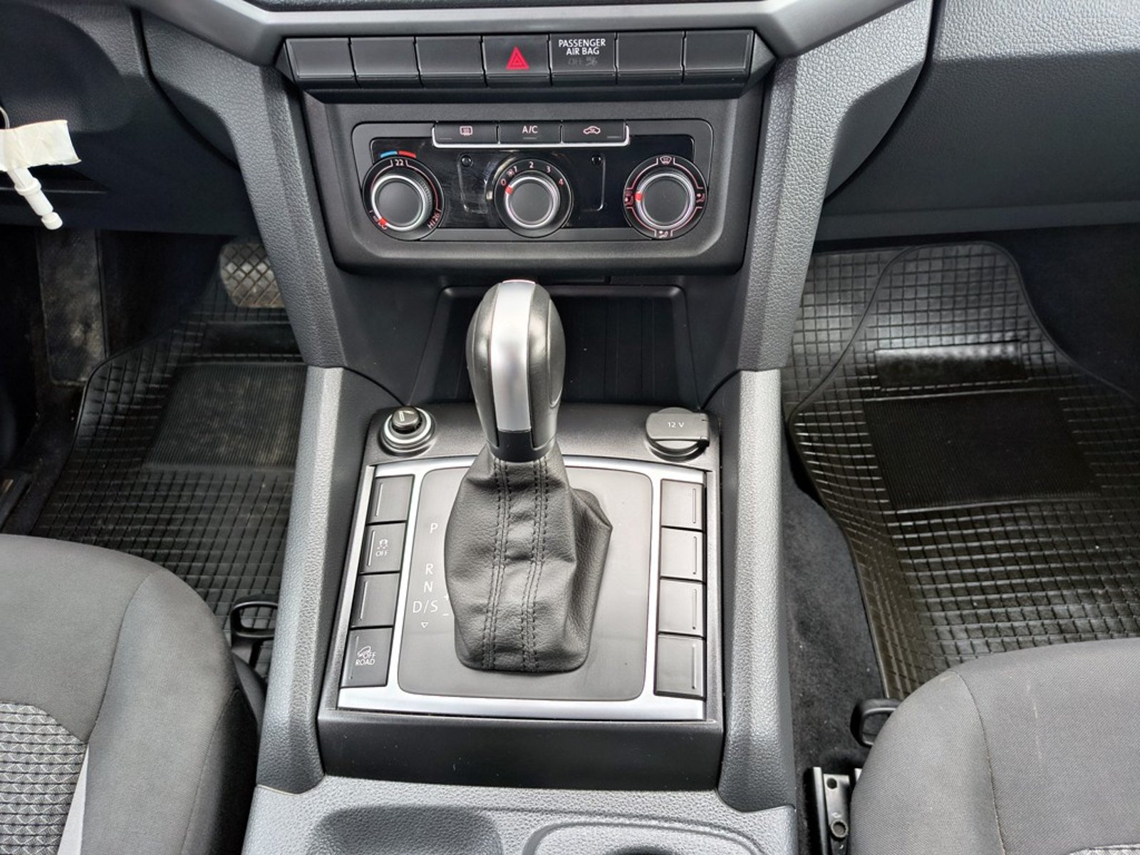 Volkswagen AMAROK 2.0 TRENDLINE 2022 - Imagen 17 de 20