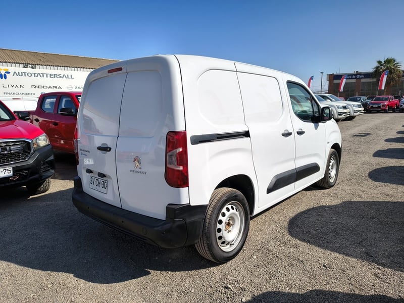 Peugeot PARTNER L1 1.5 Diesel 4X2 T/M 2023 - Imagen 6 de 16