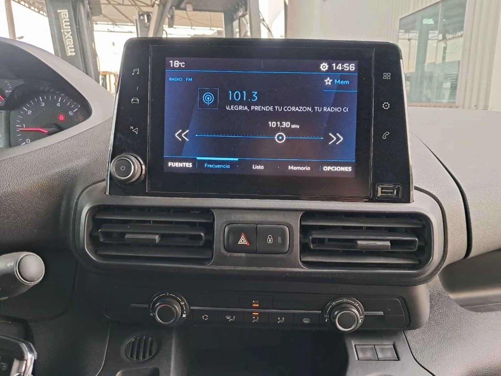 Peugeot PARTNER L1 1.5 HDI MT 4X2 2024 - Imagen 17 de 20